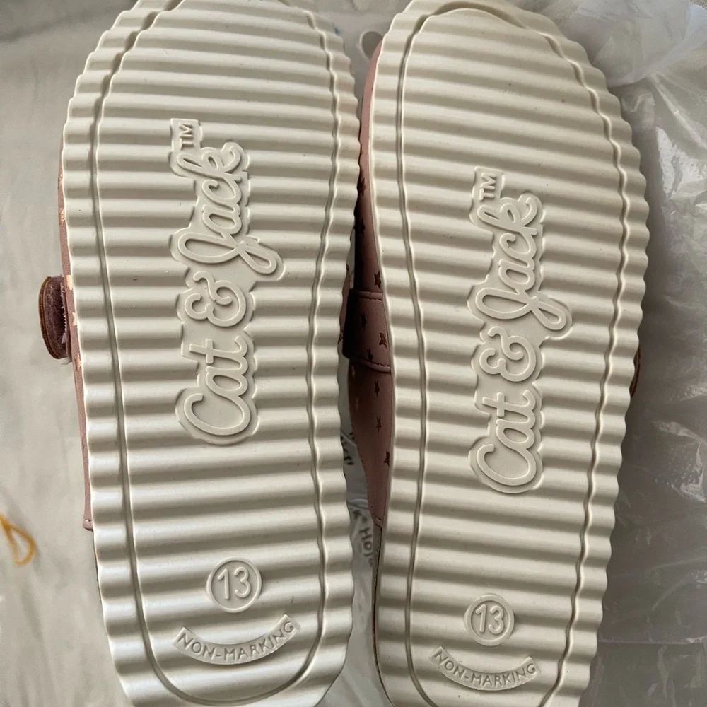 NWT Cat & Jack Star Clogs Kids Size 13